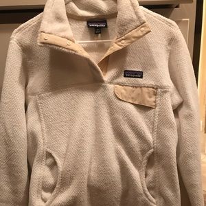 Patagonia off white pullover